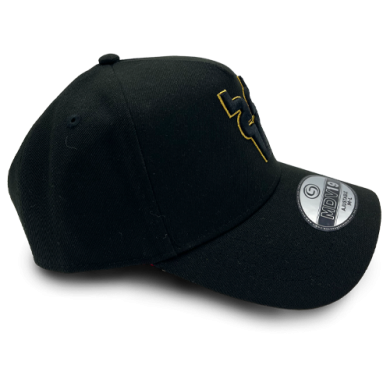 Gorra Negra Monograma Gold